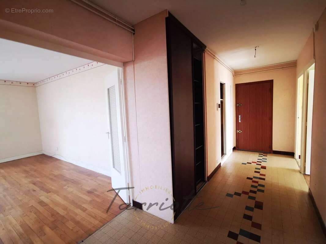 Appartement à MONTELIMAR