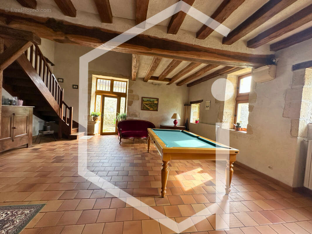 Maison à COSNE-COURS-SUR-LOIRE