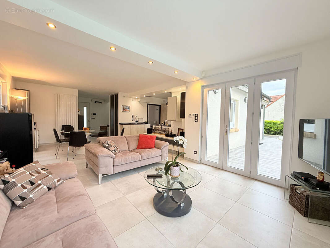 Maison à SAINT-DOULCHARD