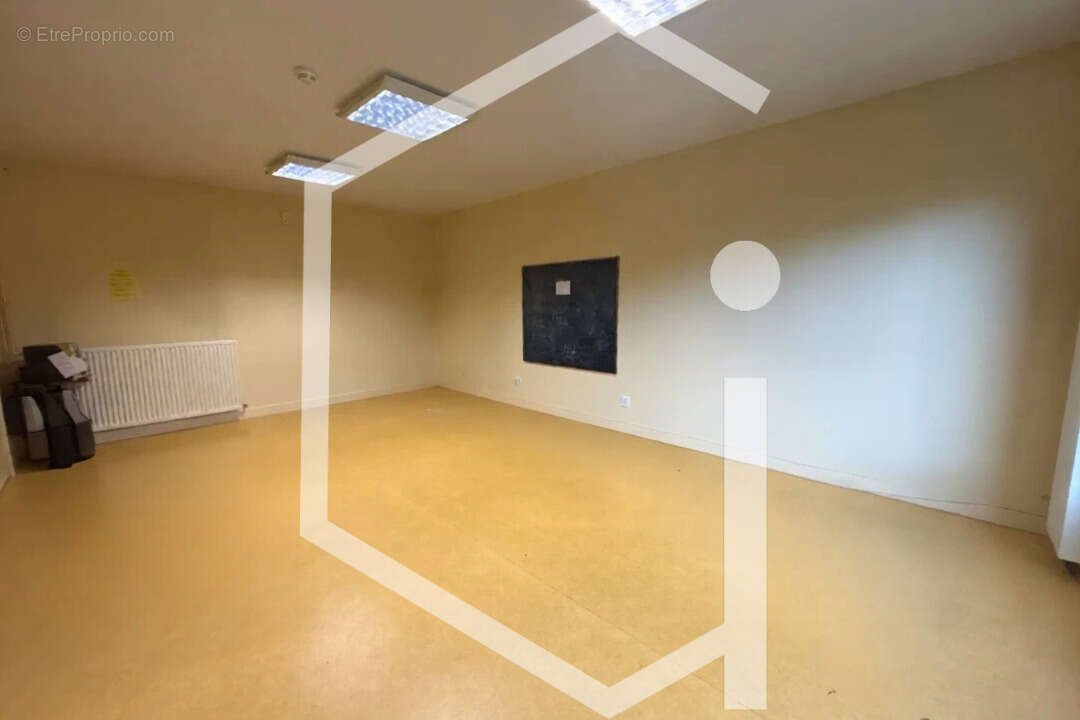 Maison à COSNE-COURS-SUR-LOIRE