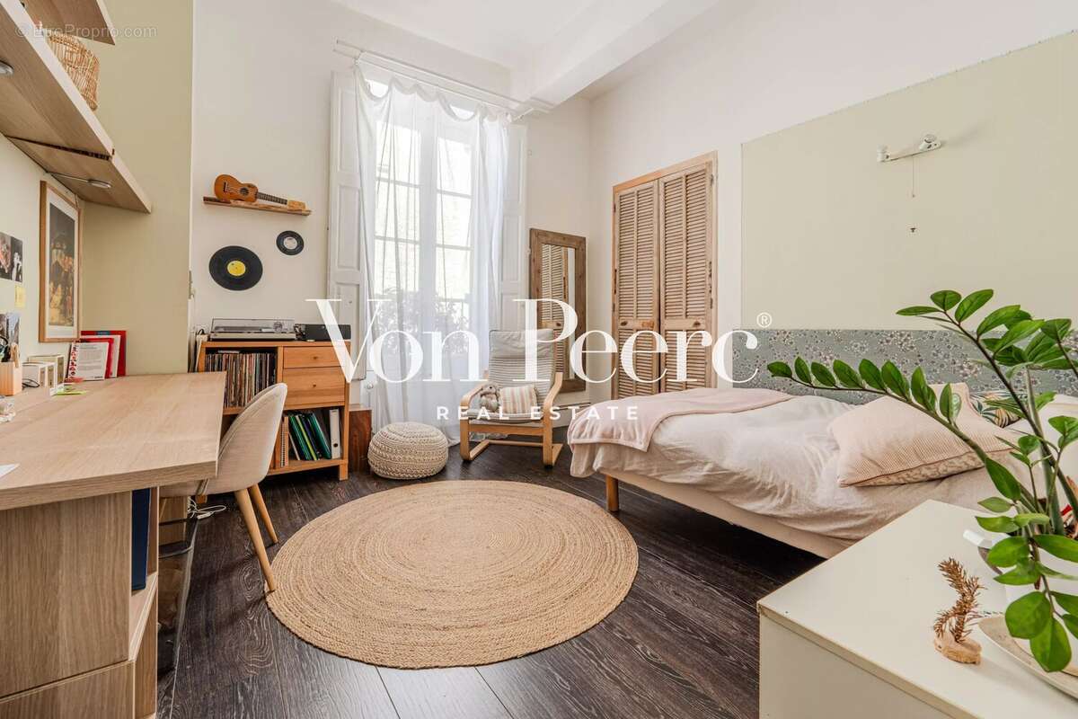 Maison à VILLENEUVE-LES-AVIGNON