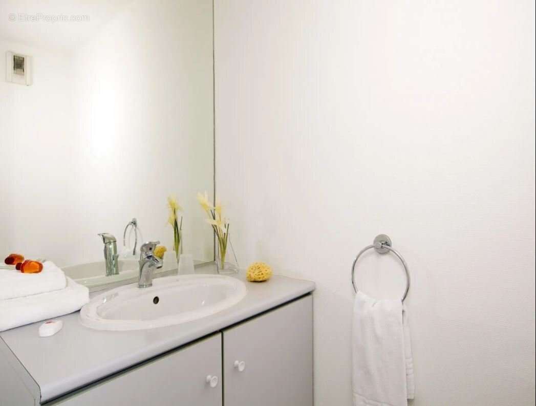 INVESTISSEMENT LOCATIF  NANTES  Résidence Étudiante Les Estudines Ducs de Bretagne  4,99 de rentabilité - photo 5