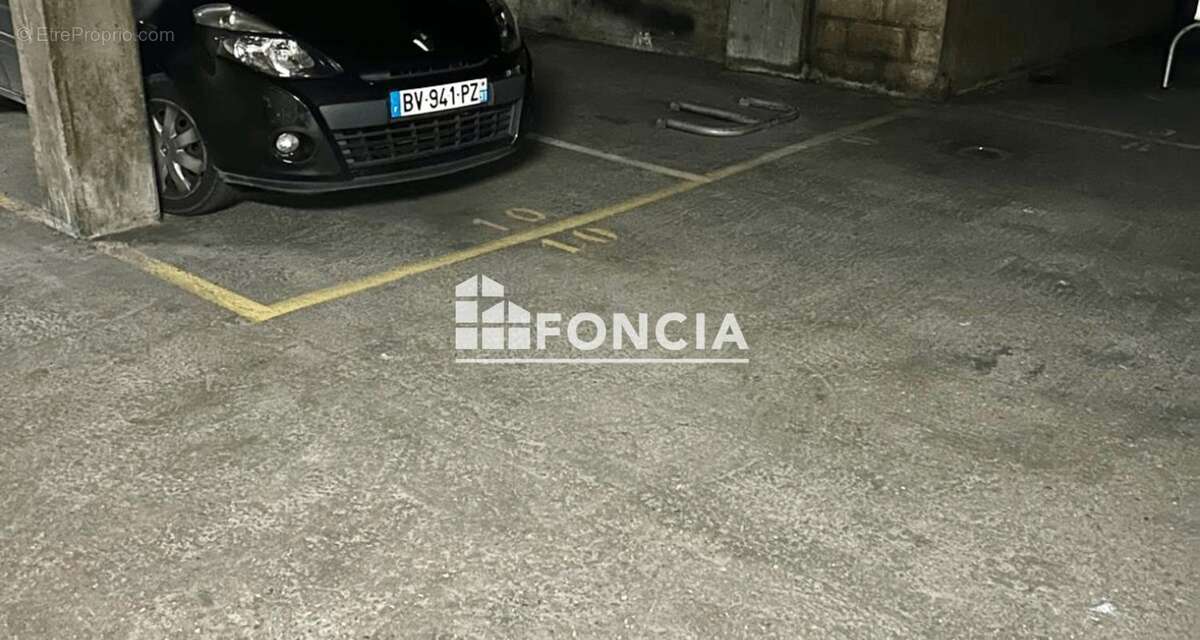 Parking à PARIS-19E