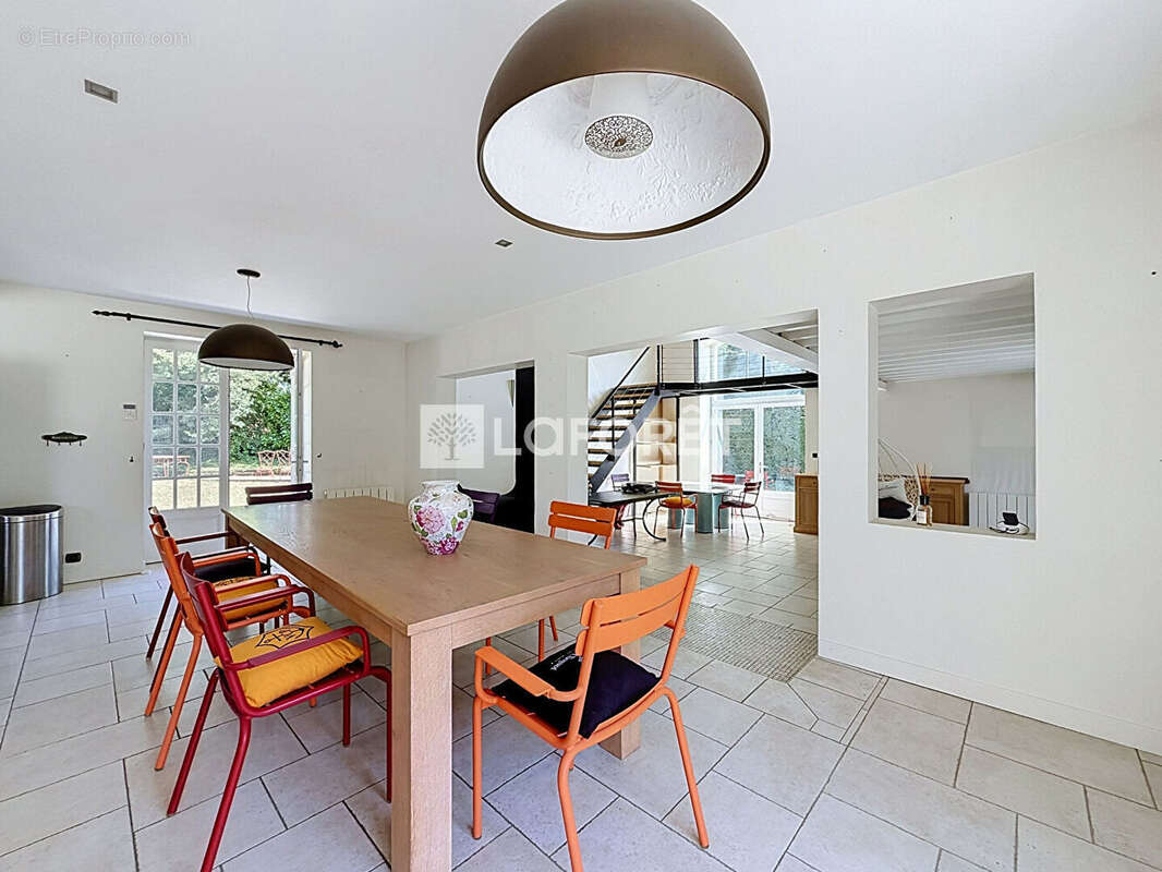 Maison à vendre Chatillon Sur Chalaronne 7 pièce(s) 260 m2 - photo 5