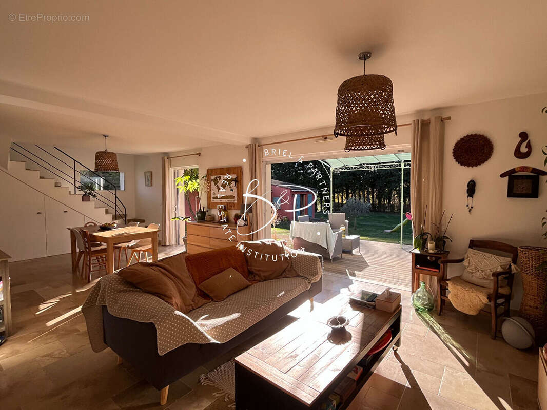 Maison à VILLECROZE