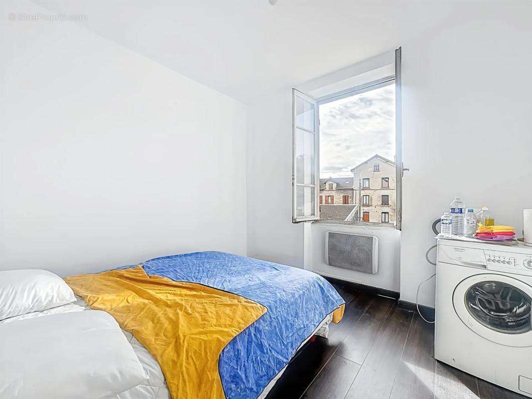 Appartement à NIVOLAS-VERMELLE