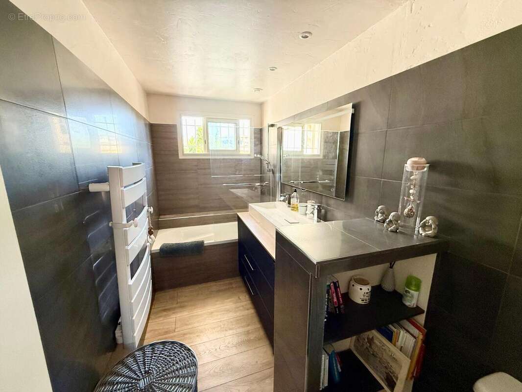 Photo 7 - Maison à PUGET-SUR-ARGENS