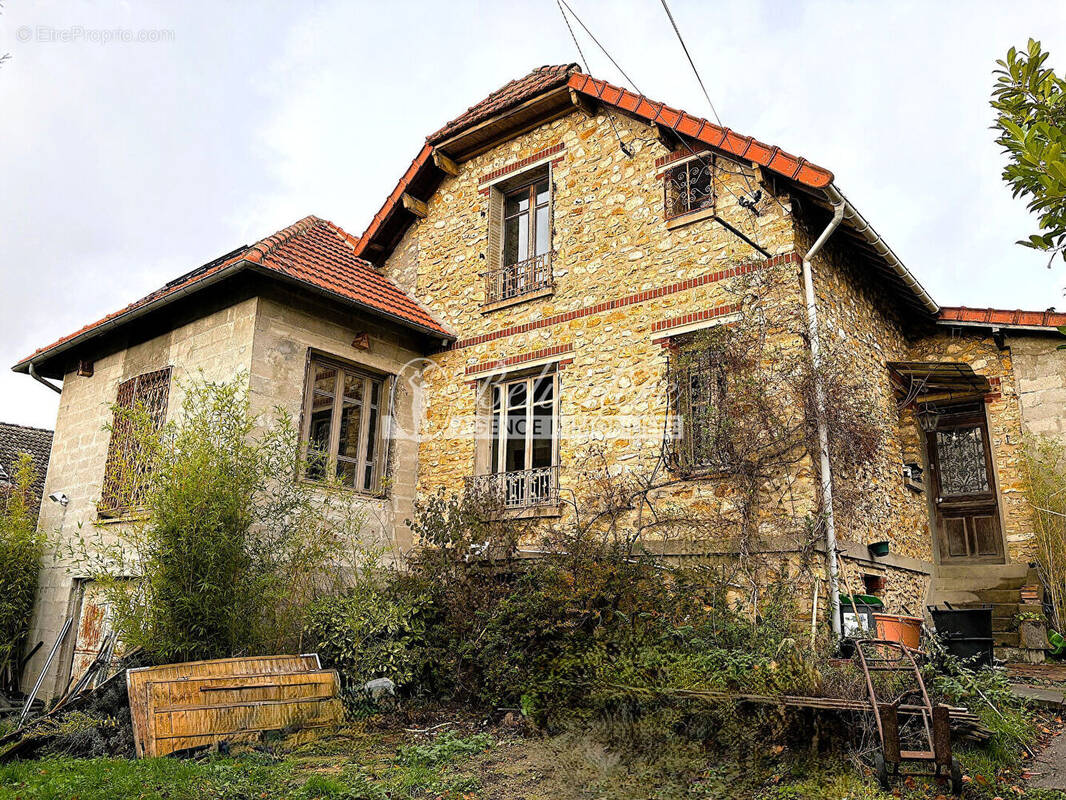 Maison à SAINT-LEU-LA-FORET