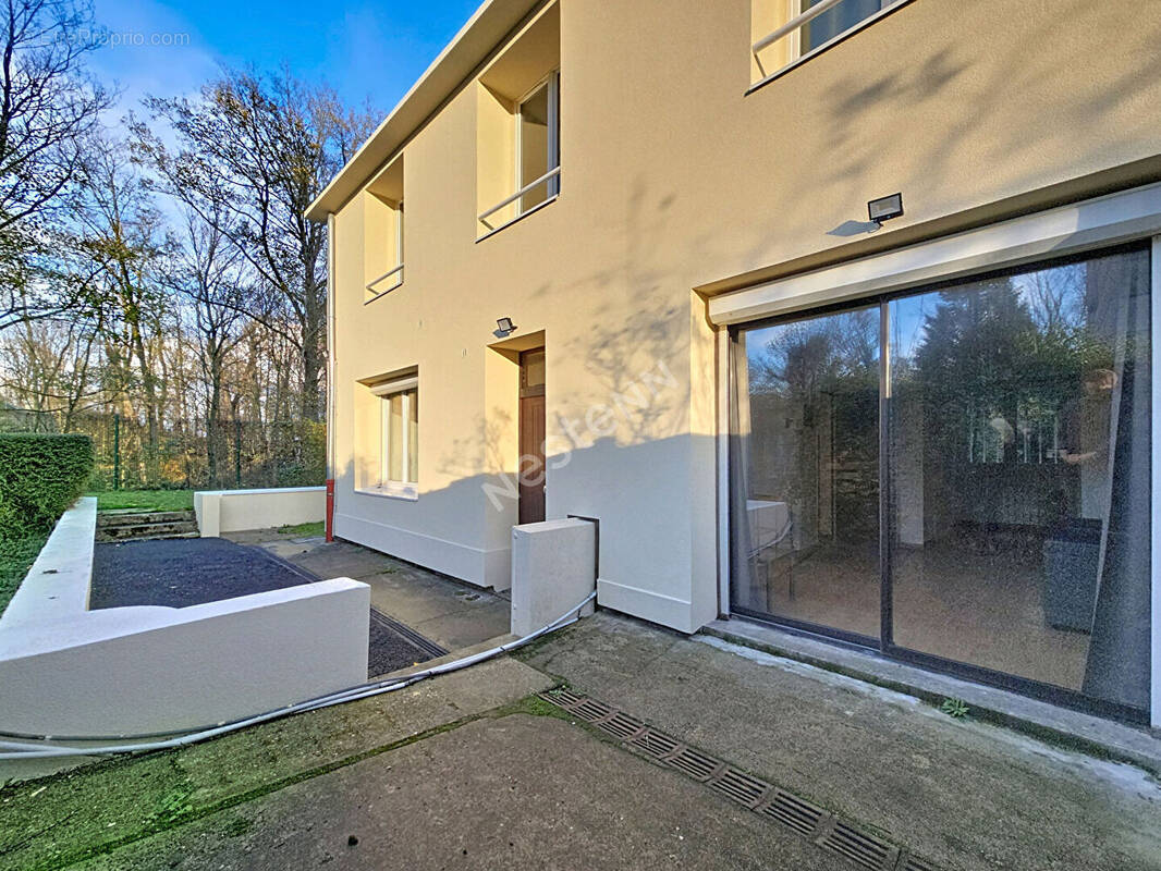 Appartement à SAINT-WITZ