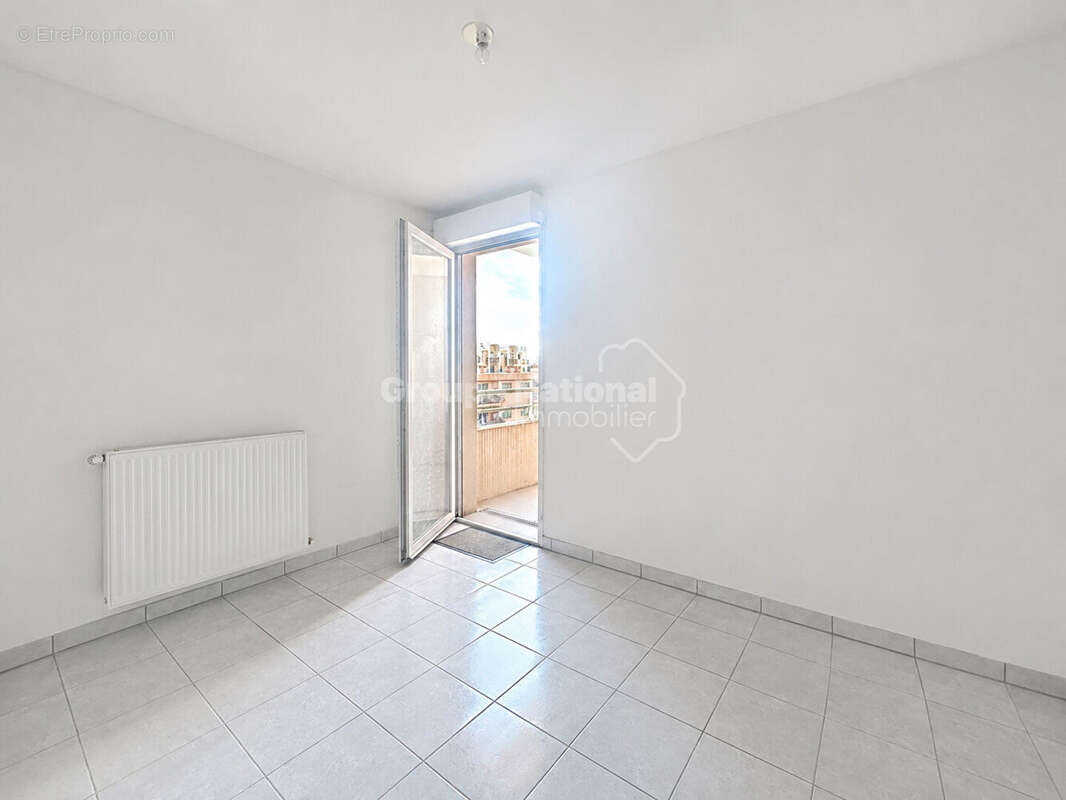 Appartement à MANDELIEU-LA-NAPOULE