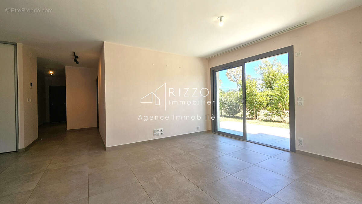 Appartement à DIVONNE-LES-BAINS