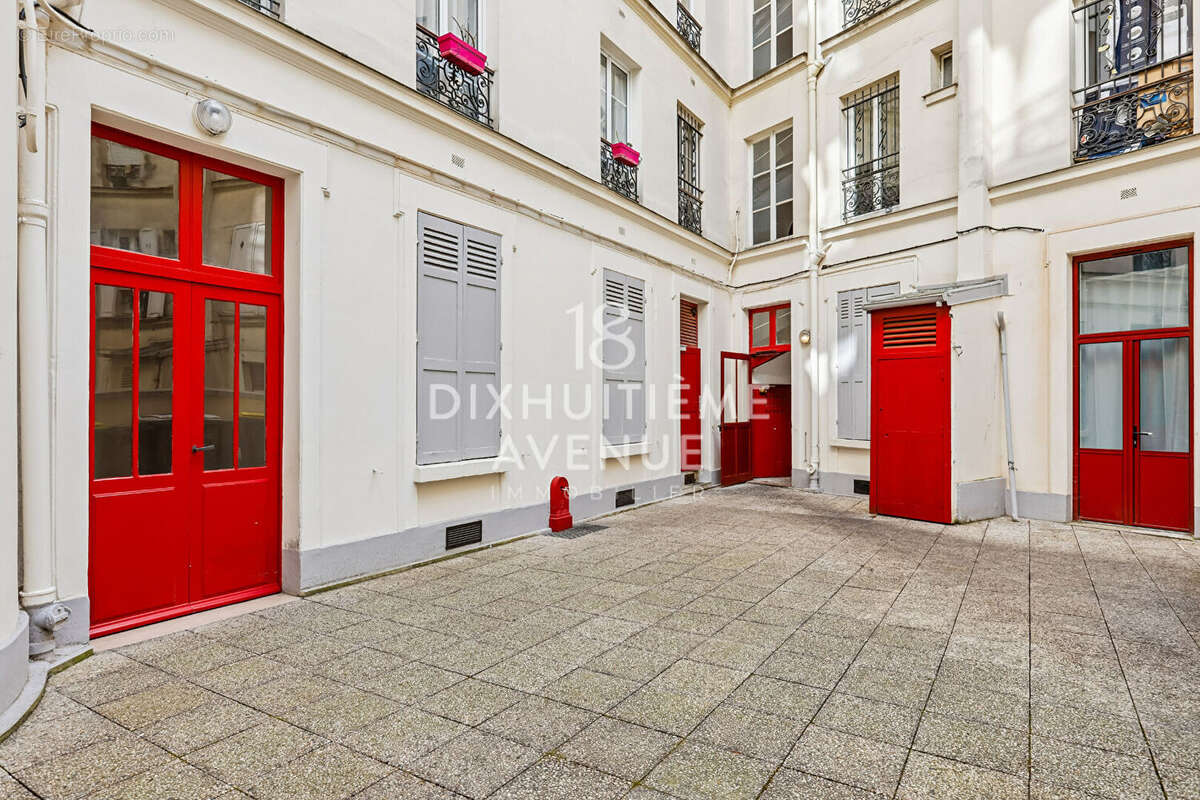 Rue de Clignancourt, 2ème étage, 3 pièces 59m² - photo 13