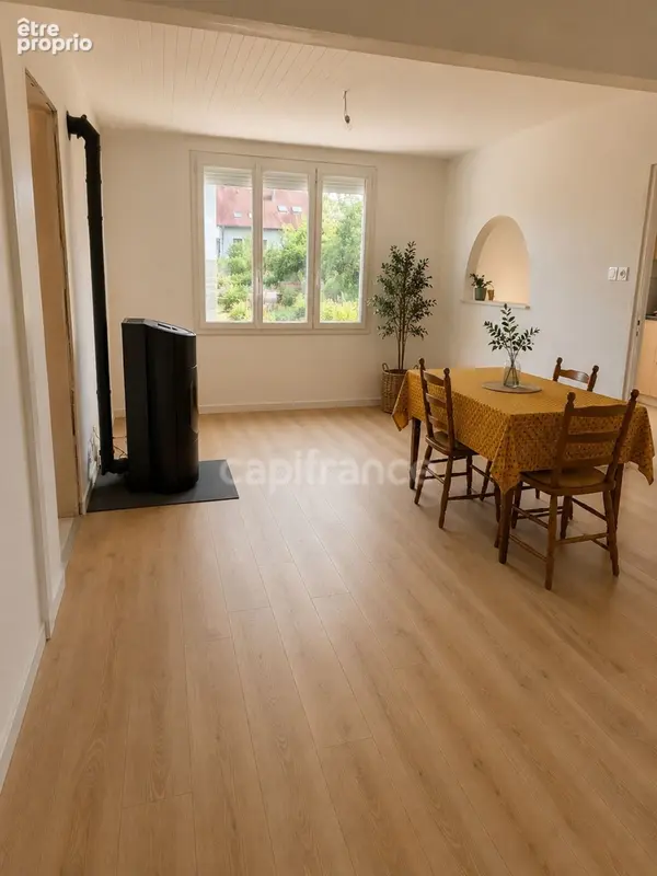 Une maison chaleureuse avec jardin arboré, proche de toutes les commodités ! - photo 3
