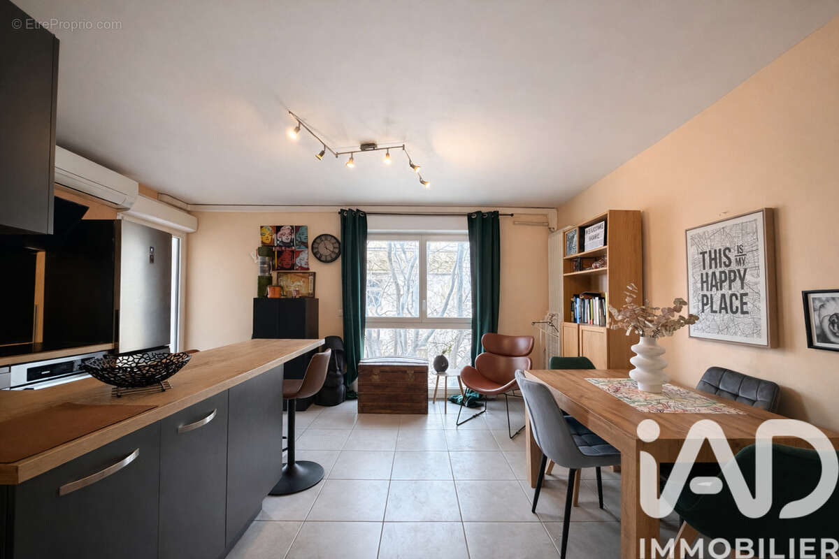 Photo 3 - Appartement à MARSEILLE-10E