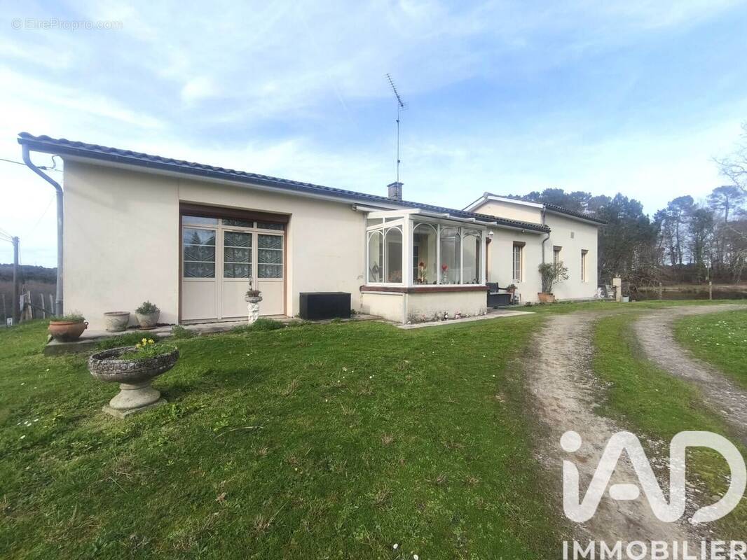 Photo 1 - Maison à CERCOUX