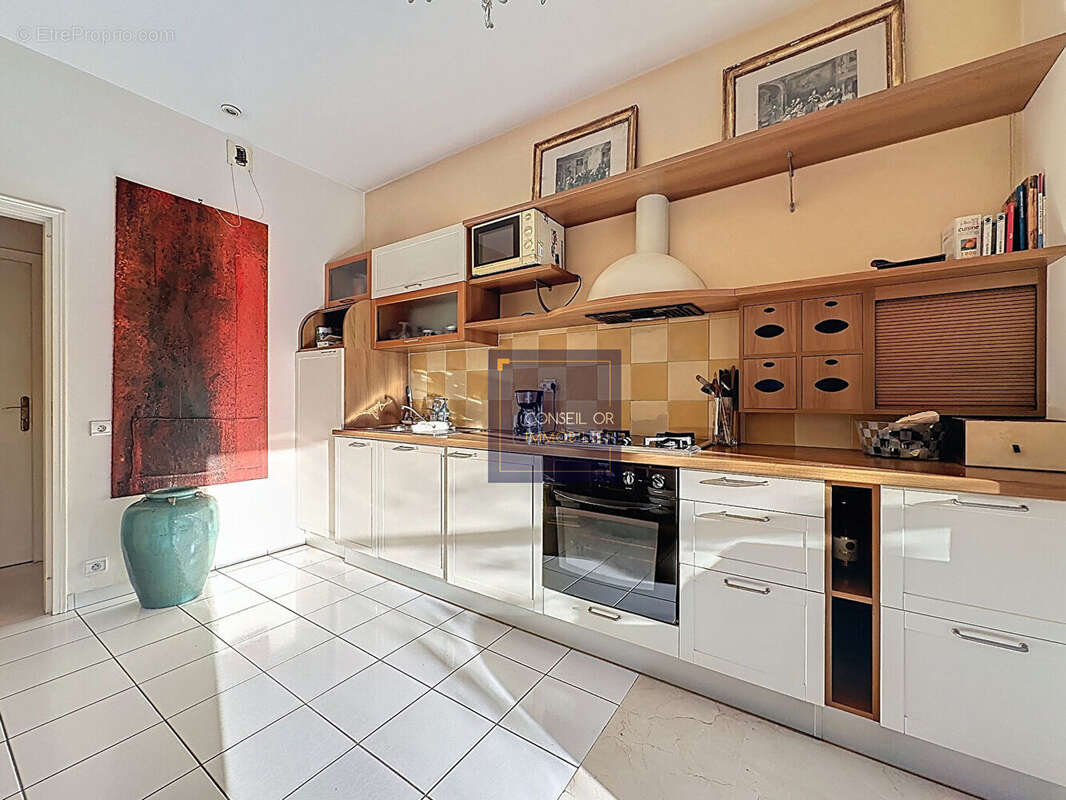 Appartement à LA MULATIERE