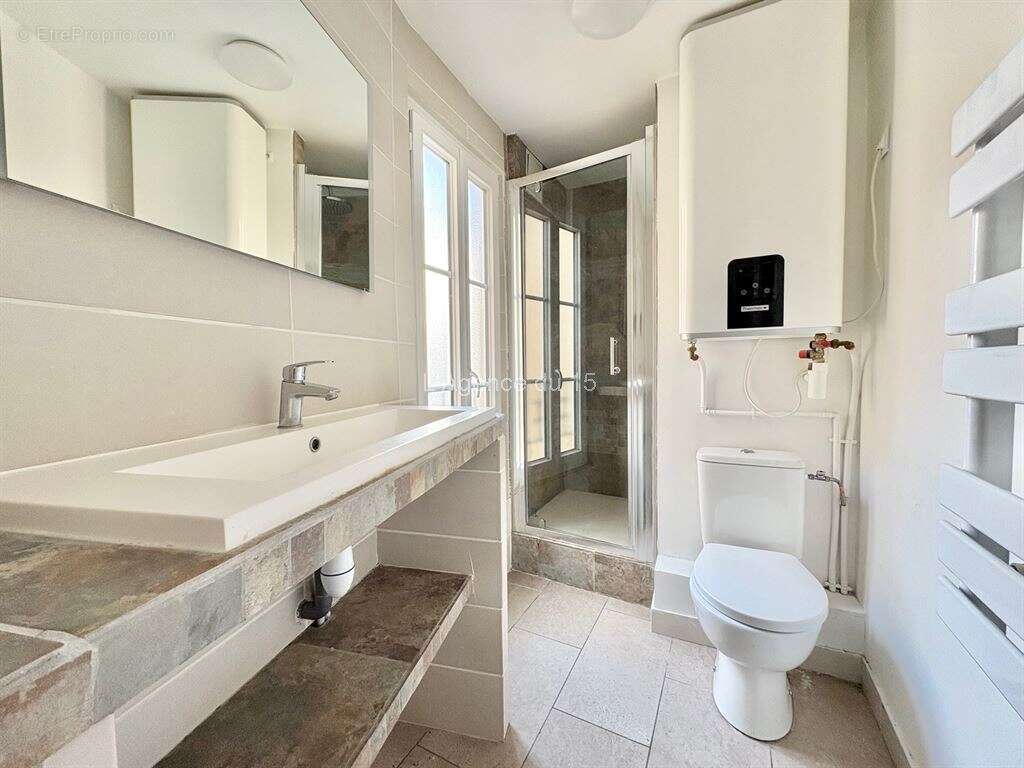 Appartement à PARIS-15E