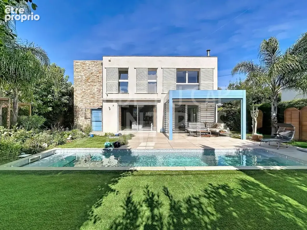 Photo Maison à Antibes au prix de 1 940 000€