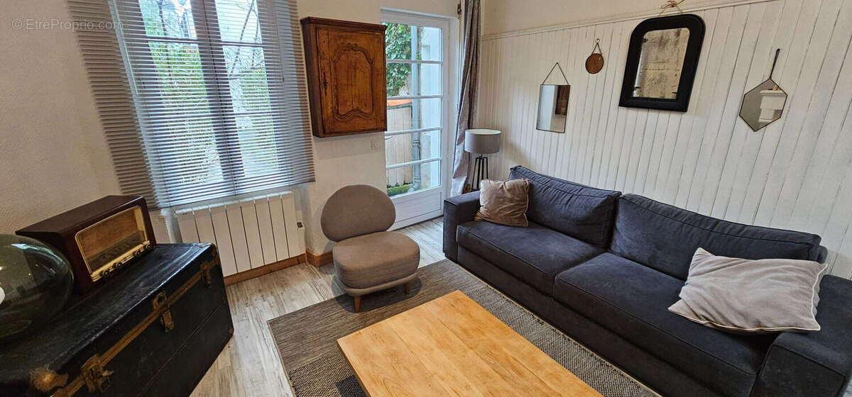 Maison à SAINT-CLEMENT-DES-BALEINES
