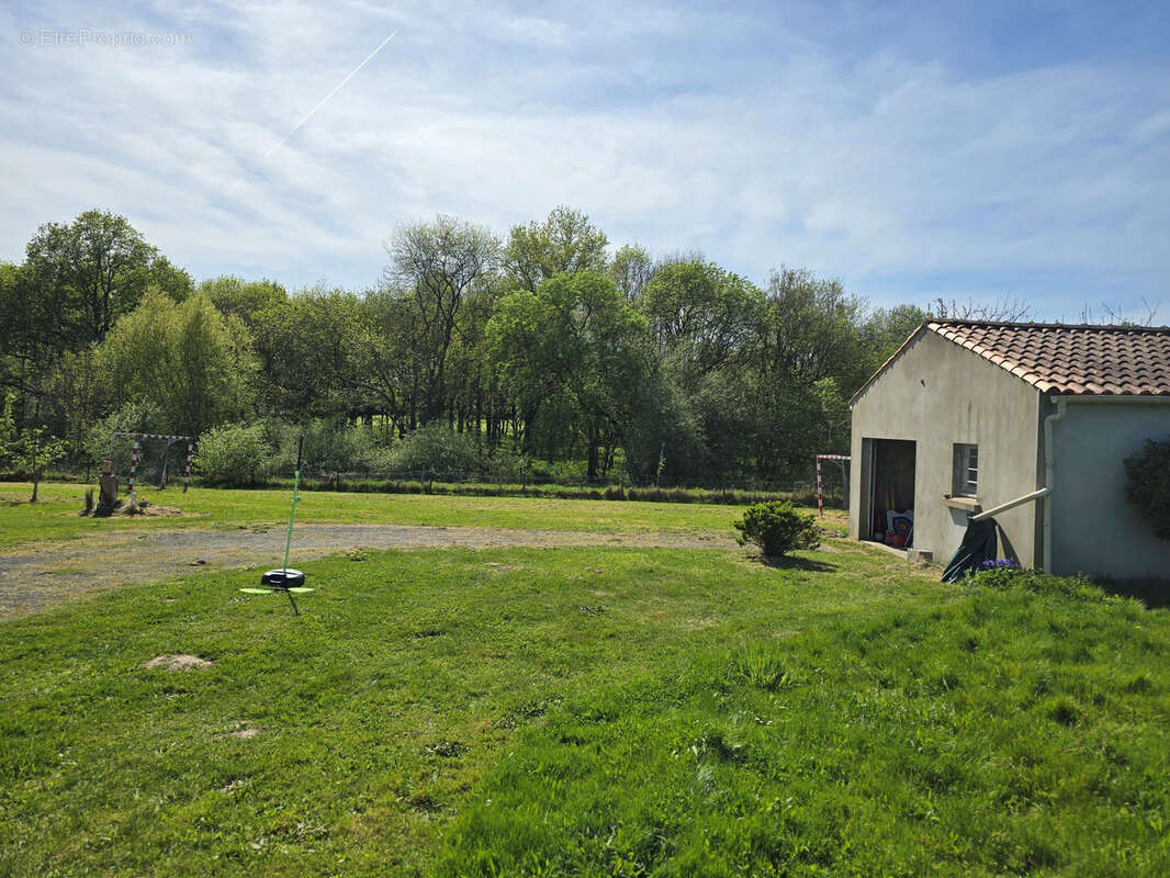 Maison à MONTBERT