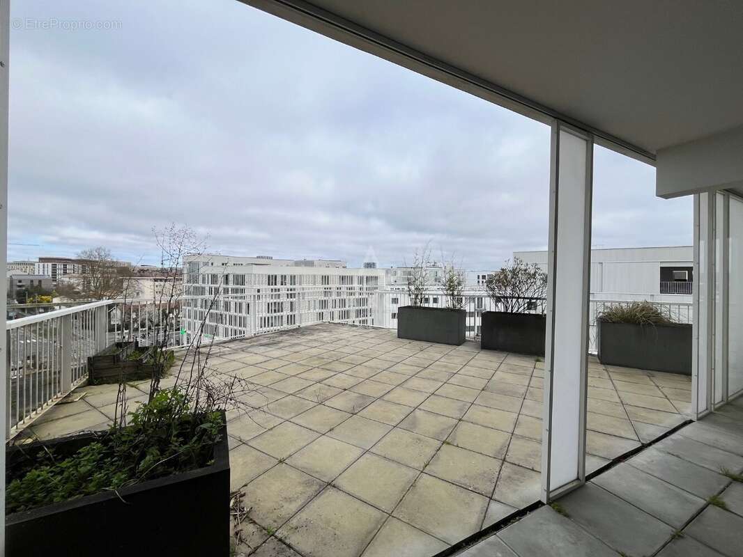 Appartement à BEGLES