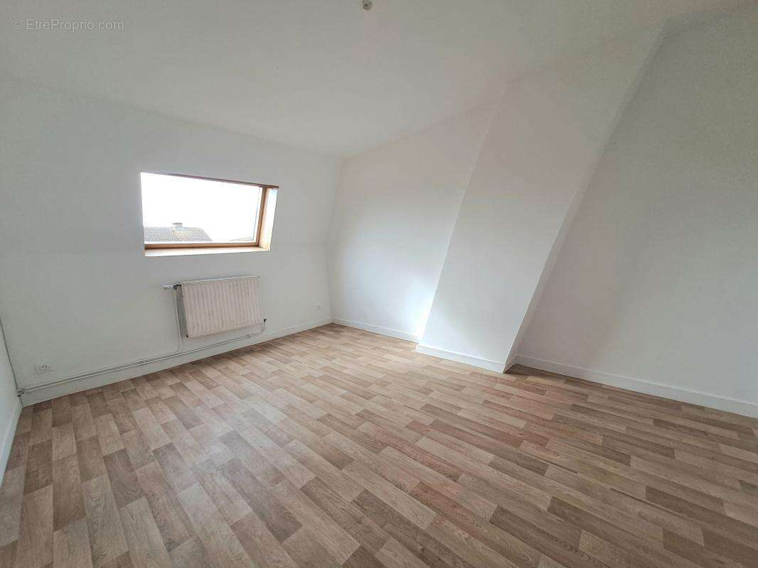 DOUAI - Type 5 - 115 m² - photo 6