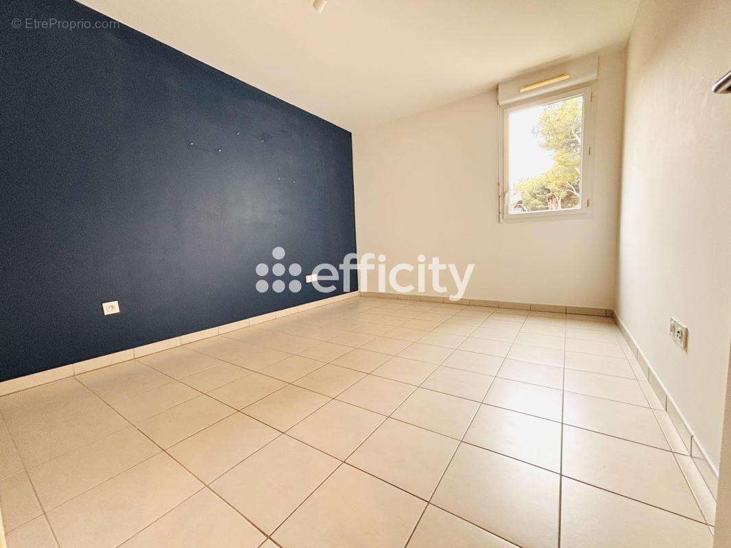 Appartement à MARSEILLE-9E