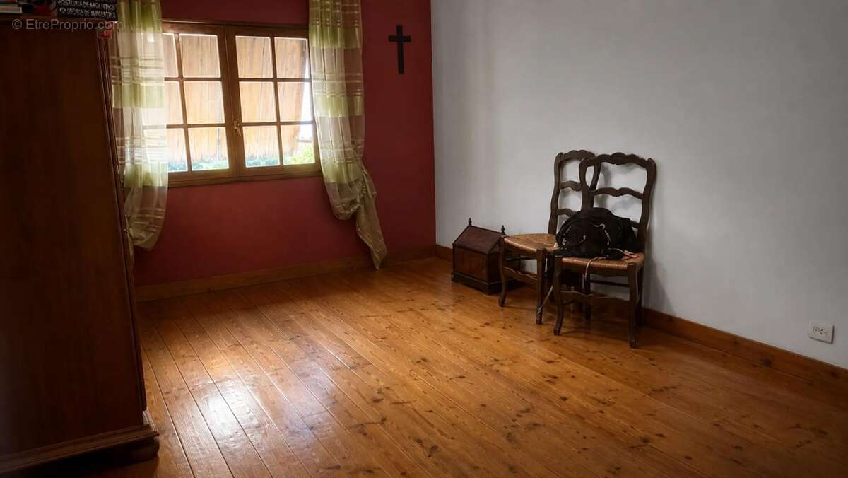 Maison de 7 pièces de 164 m² à Bains-sur-Oust - photo 10