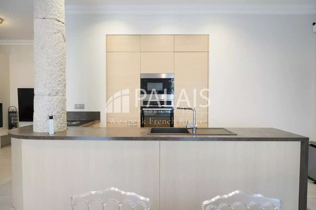 Appartement à BEAULIEU-SUR-MER