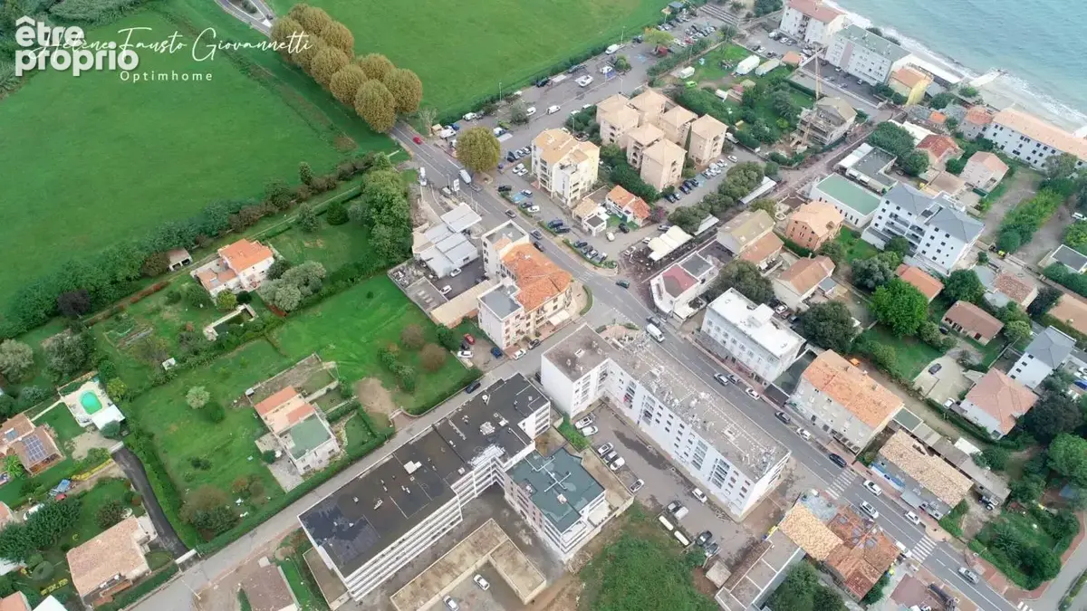SAN-NICOLAO – Appartement T3 de 74 m² avec terrasse, à deux pas des commerces et de la plage - photo 9