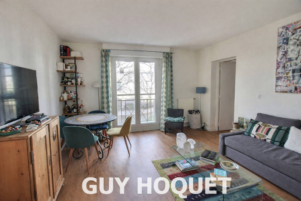 Appartement à SURESNES