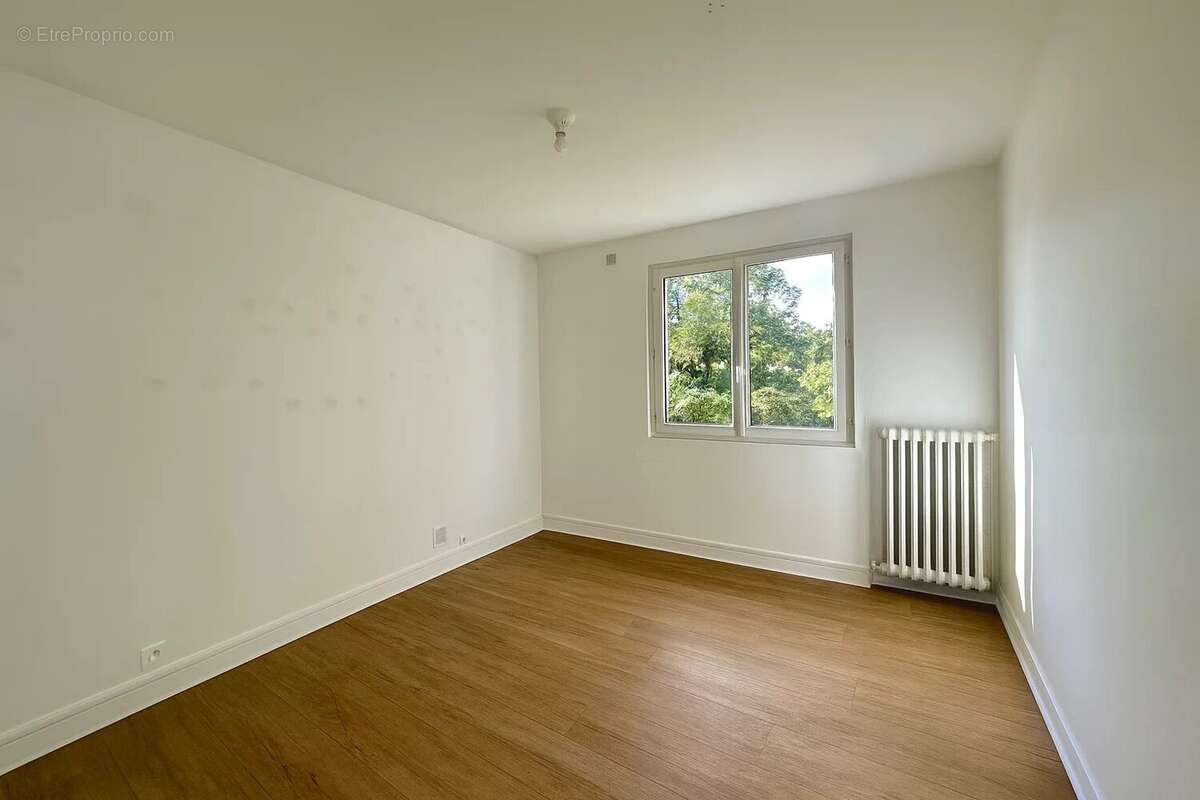 Appartement à LE PERREUX-SUR-MARNE