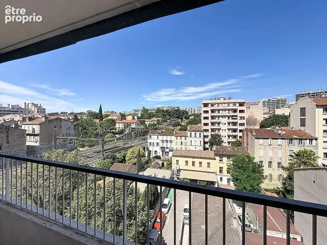 Appartement Marseille  T3/4  avec balcon Chartreux - photo 11