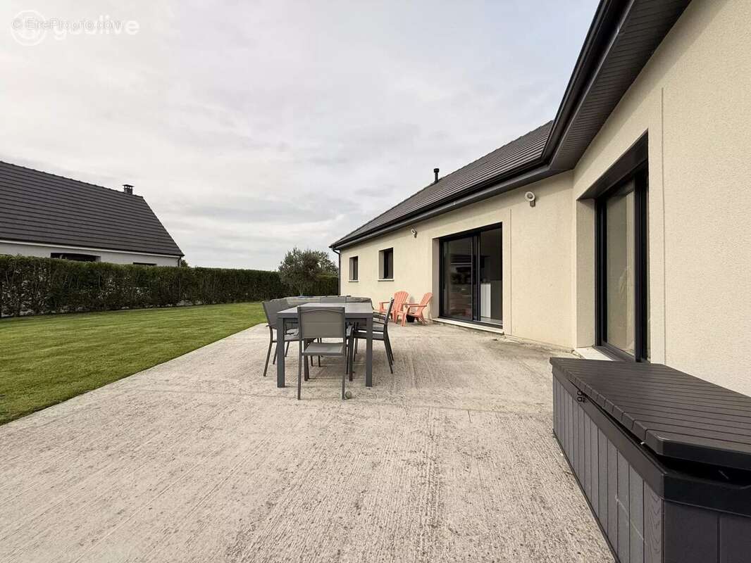 Maison à THIERGEVILLE