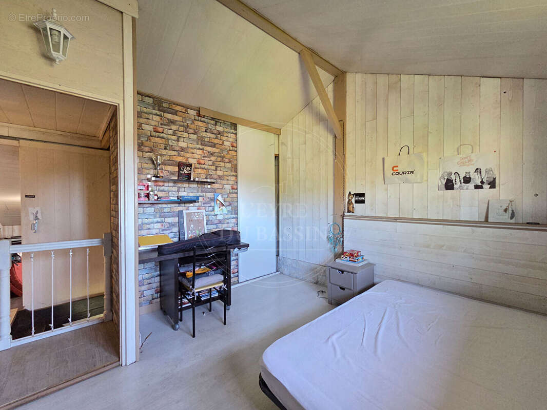 Maison à MIOS
