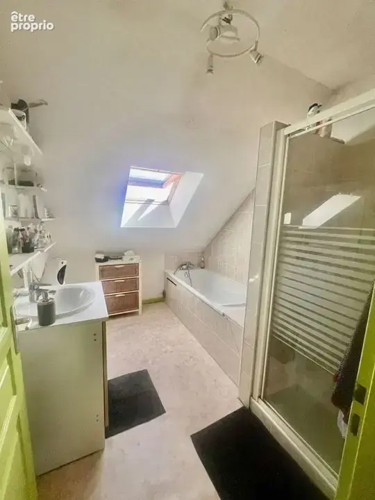 Maison 100 m² à Vesoul  - photo 3