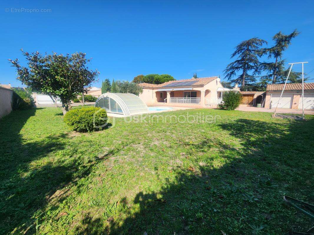 Villa d'exception avec piscine et vaste terrain - photo 3