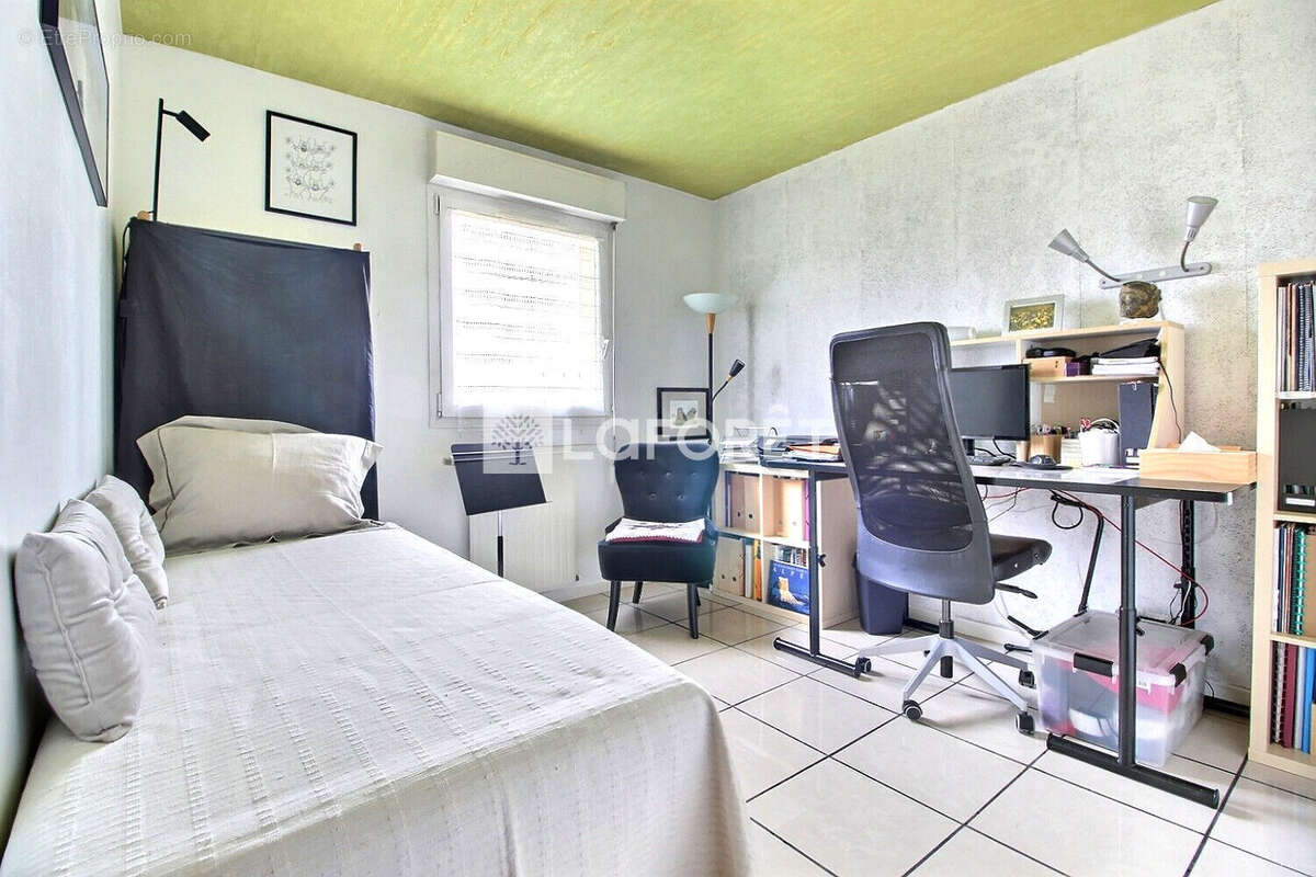 Appartement Gennevilliers 3 pièce(s) 77 m2 - photo 7