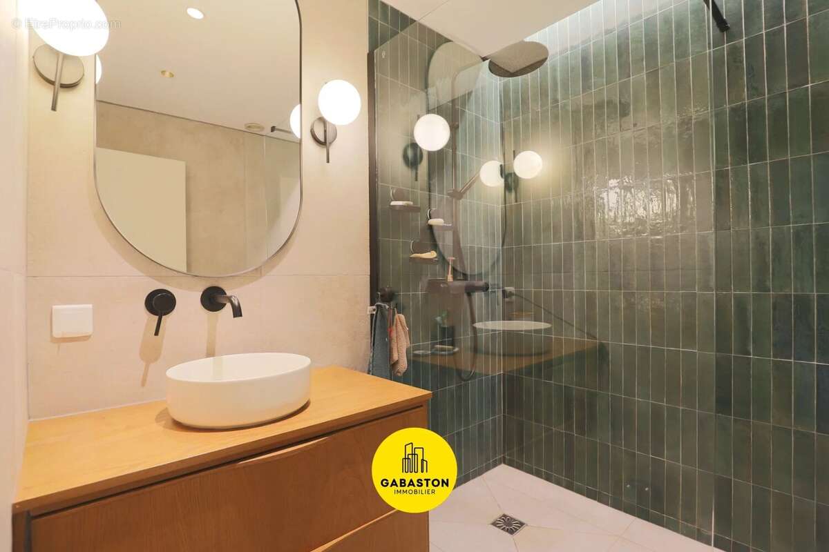 Appartement à MARSEILLE-12E