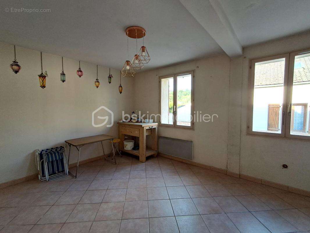 Maison à BLERANCOURT