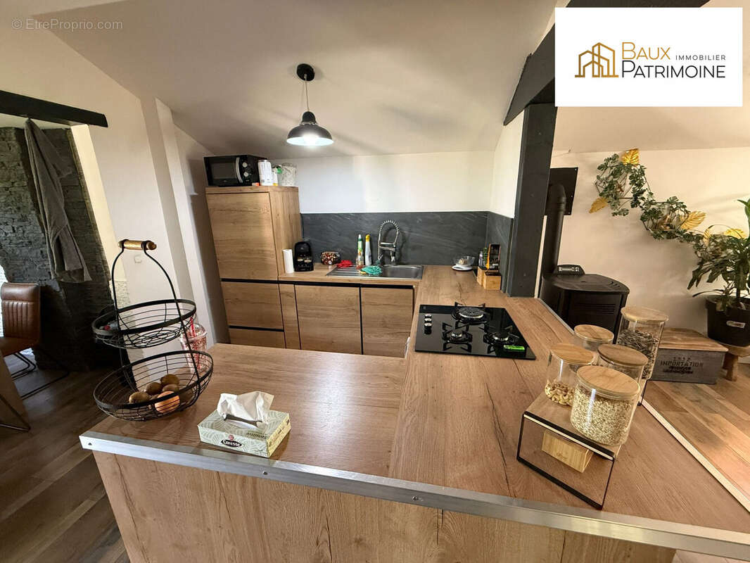 Maison à BAZOCHES-SUR-LE-BETZ