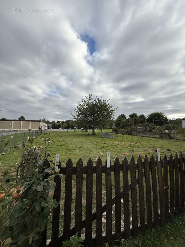 Maison à SAINT-HILAIRE-DU-HARCOUET
