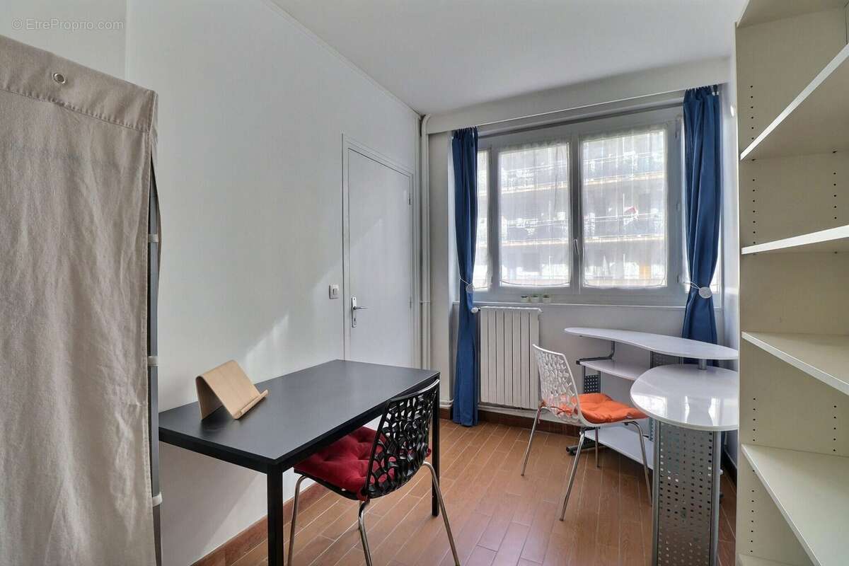 Appartement à MONTROUGE