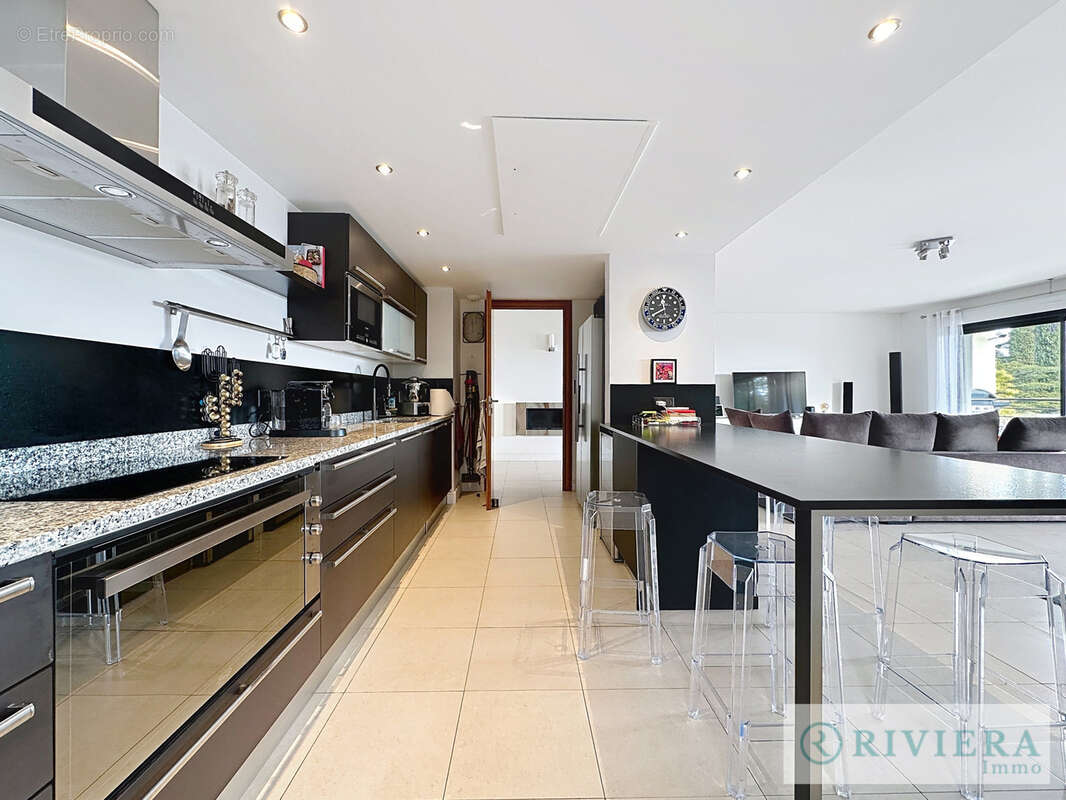 Maison à MANDELIEU-LA-NAPOULE