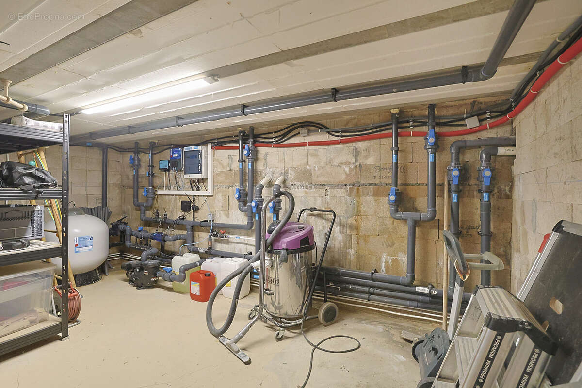 Maison à SOLLIES-VILLE