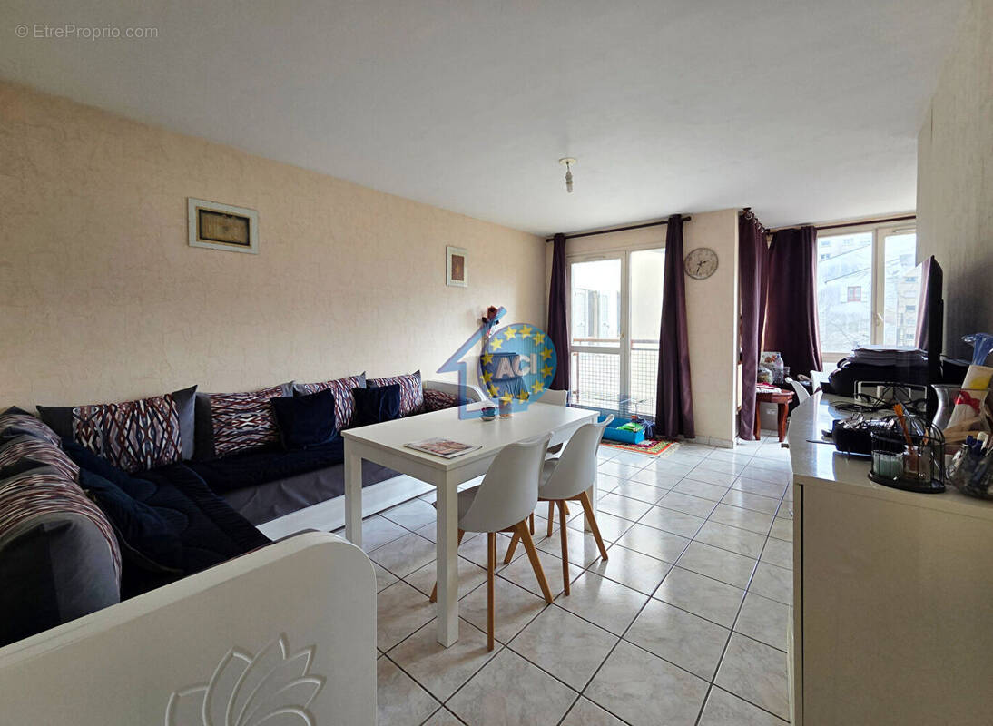 Appartement à MANTES-LA-JOLIE