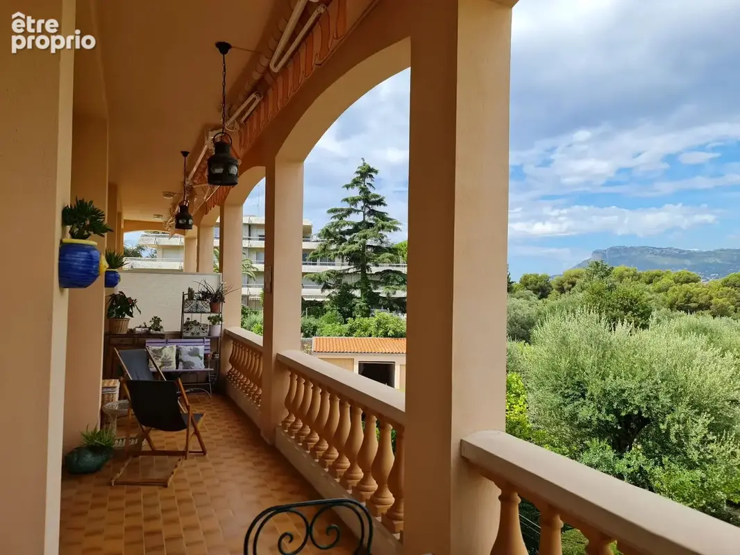 Roquebrune Cap Martin 3 pièces avec jardin, garage,  piscine et vue mer - photo 5