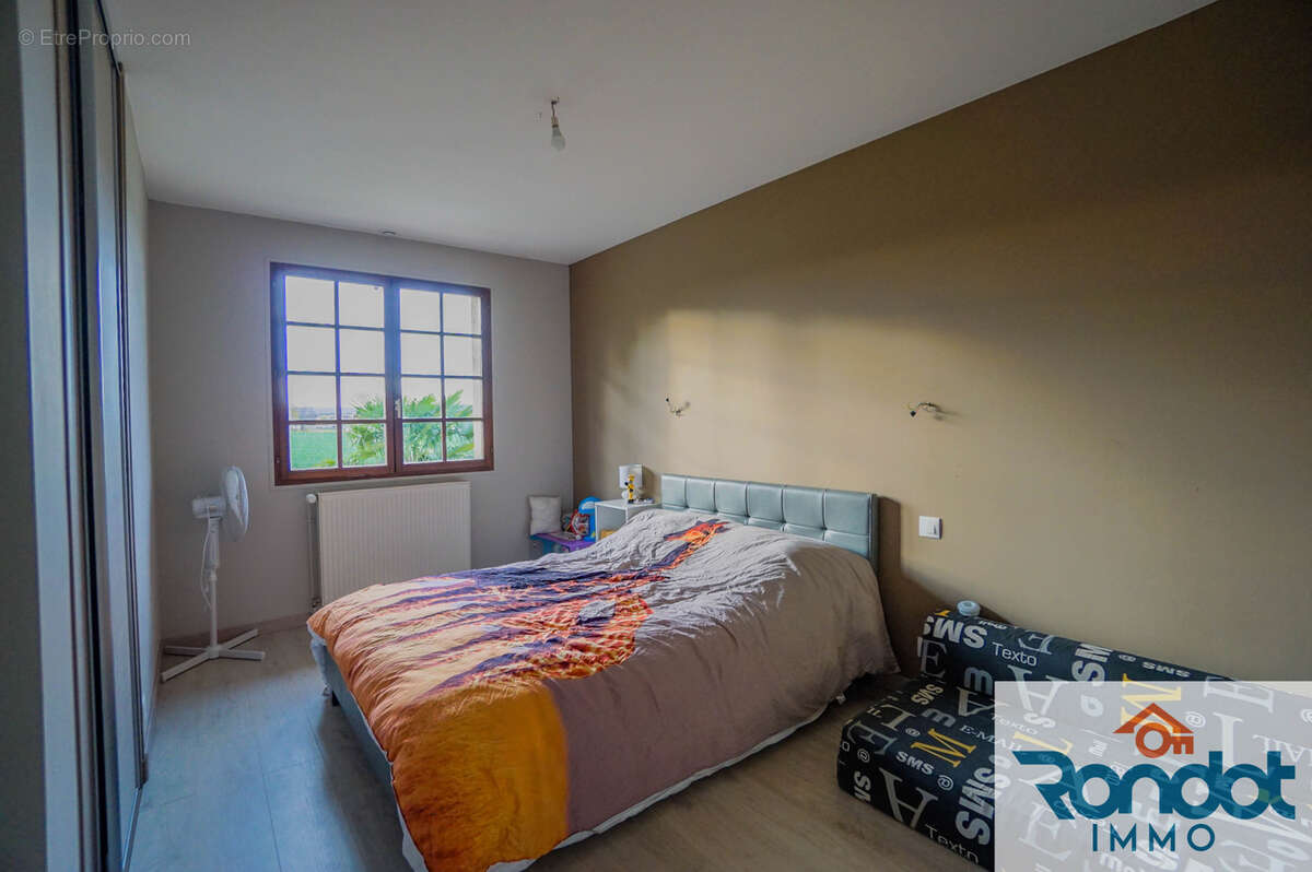 Maison à MARSANNAY-LE-BOIS