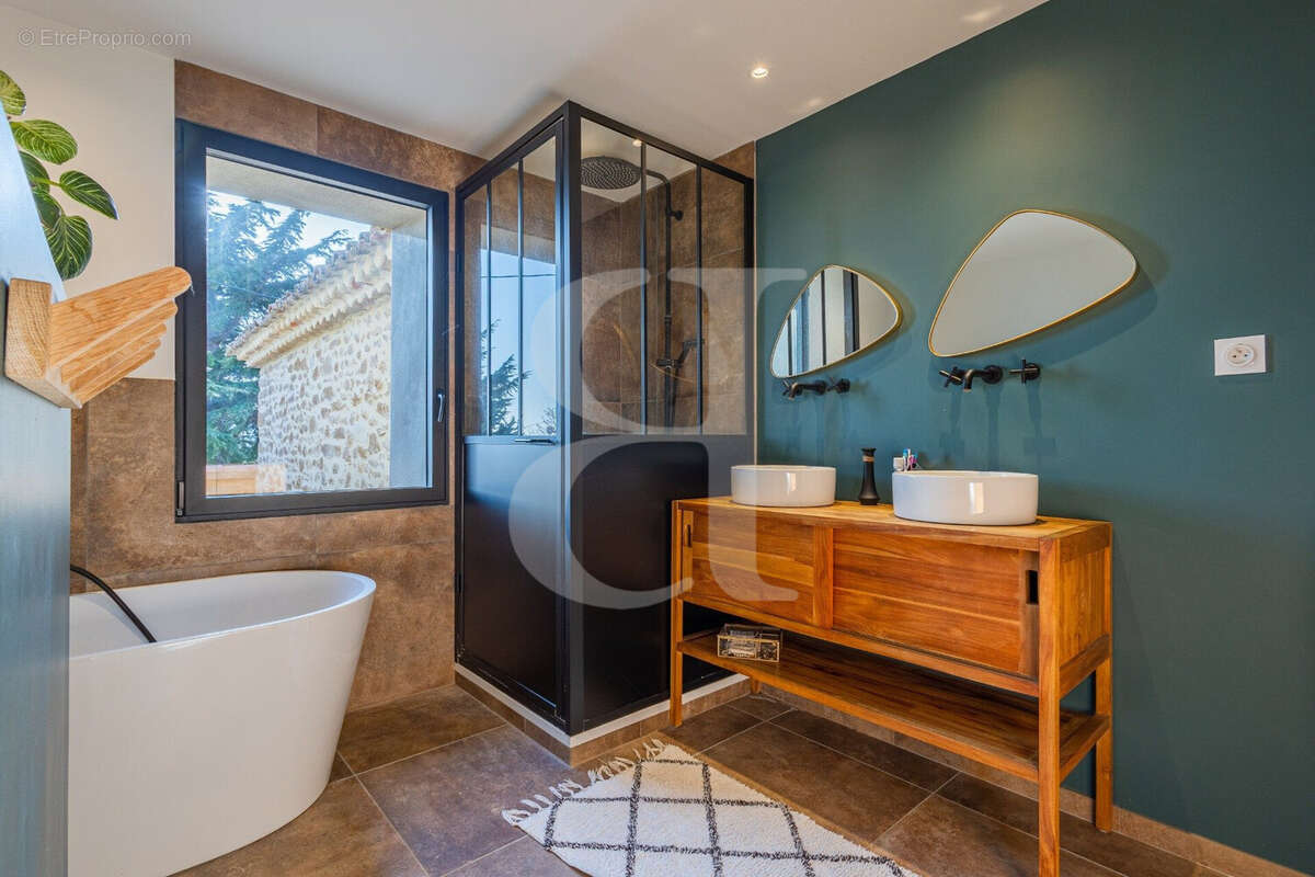 Maison à VAISON-LA-ROMAINE