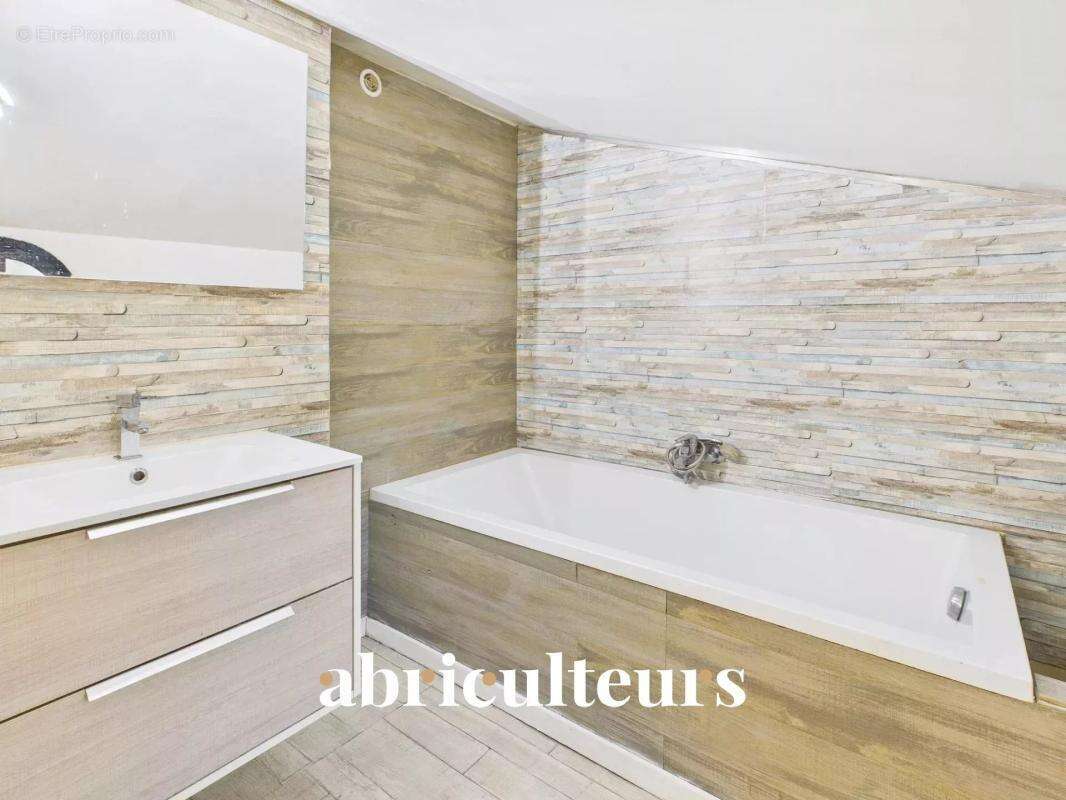 Appartement à CALLIAN